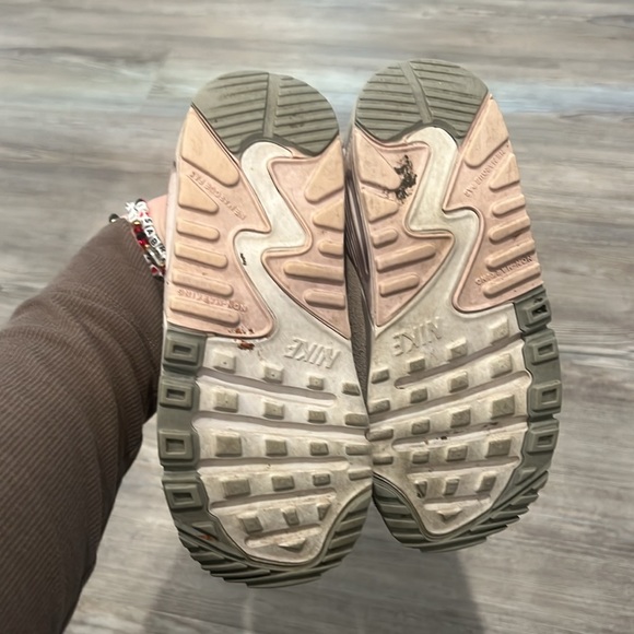 Girls Nike air max size 10c - Picture 3 of 3
